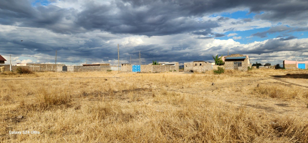 All-weather access road to the site